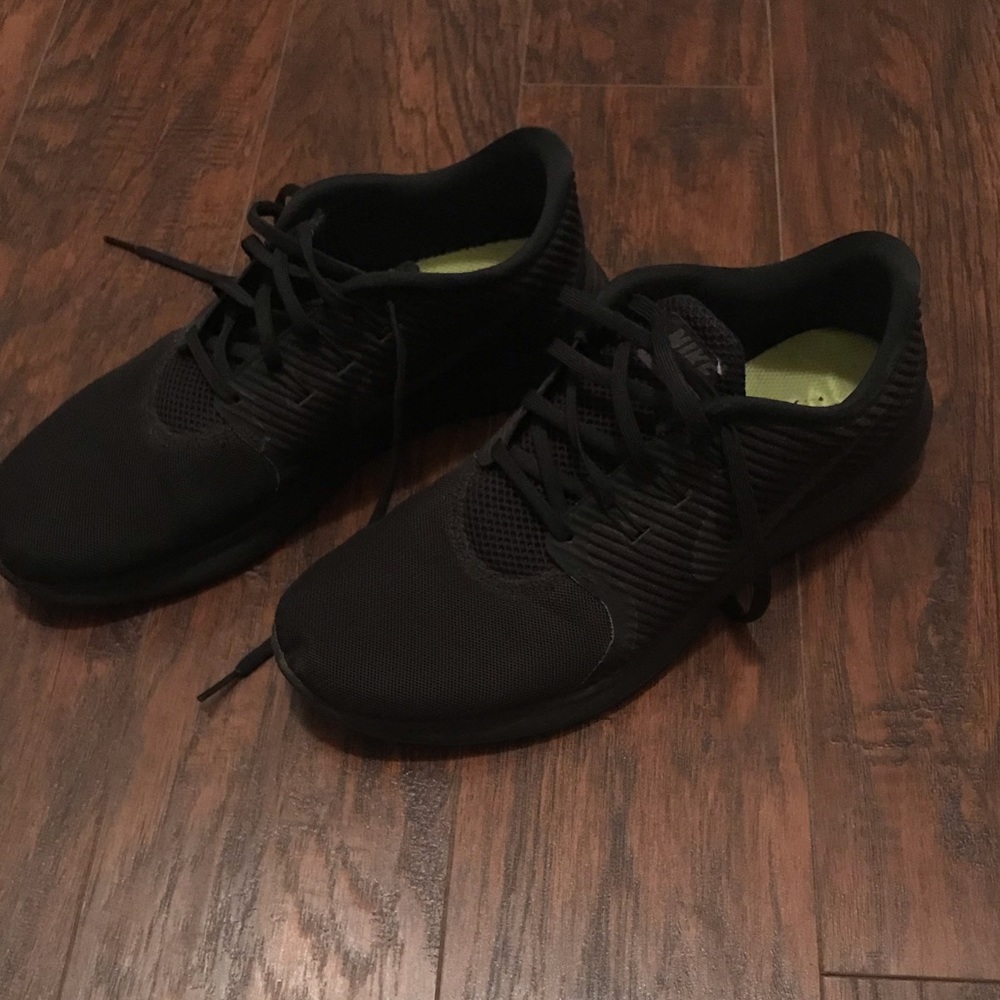 Nike men’s sneakers